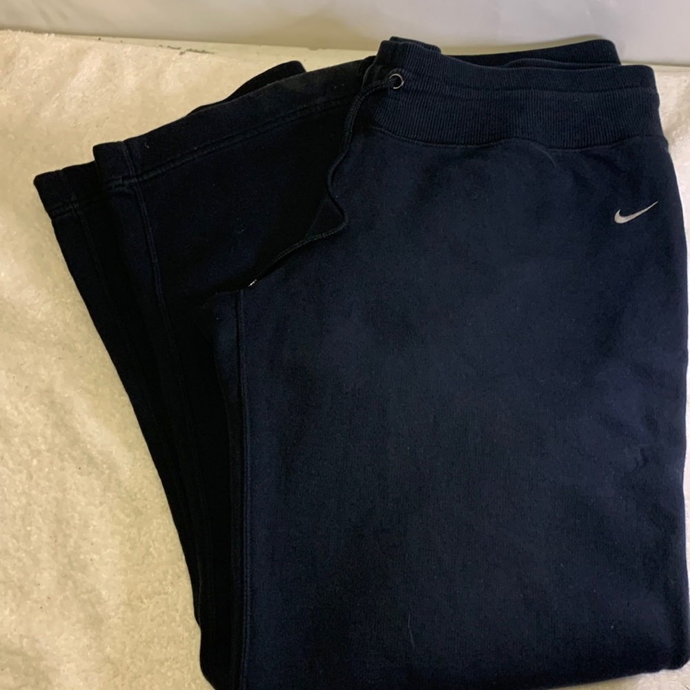Women’s Nike Sweatpants size XL 16-18 black